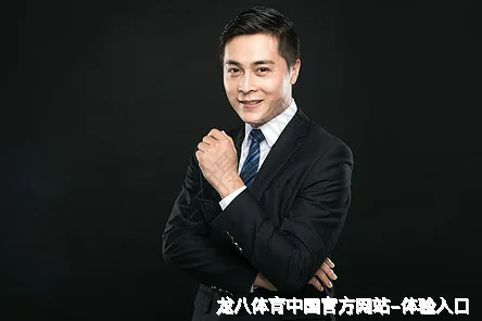 滑颢清